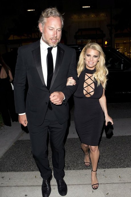 Jessica Simpson exklusive sexy archiv