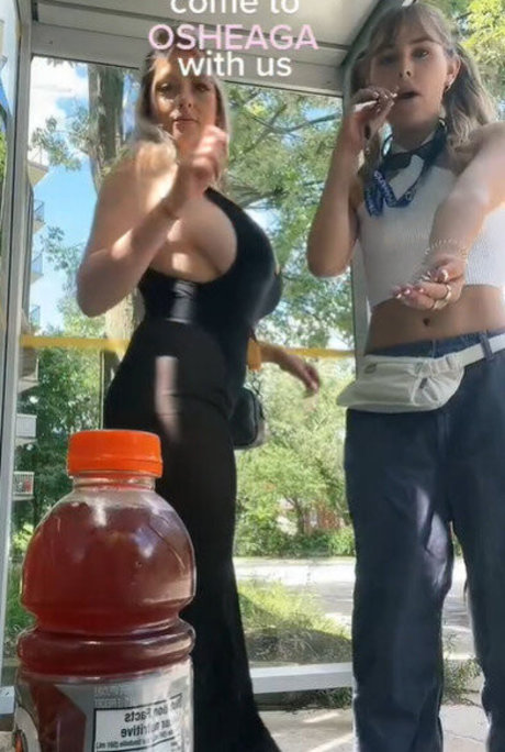 milf brille onlyfans xxx pornografische bilder