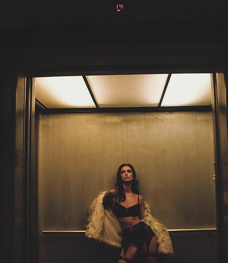 Elisha and Renee Herbert beste heiße galerien