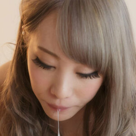 FellatiojJapan model nackten bild