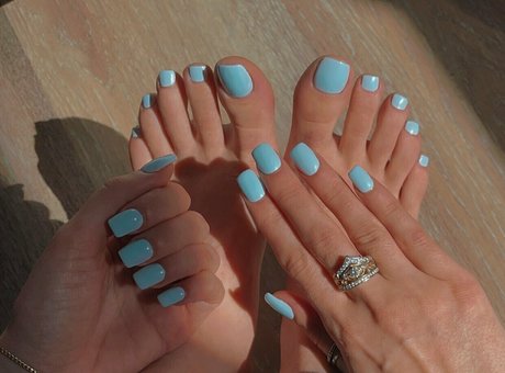 goddess kara perfekte porno bilder