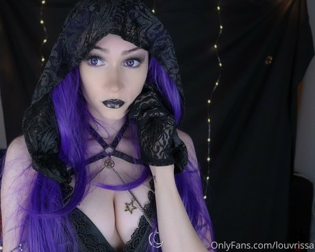 louvrissa schauspielerin kunst fotos