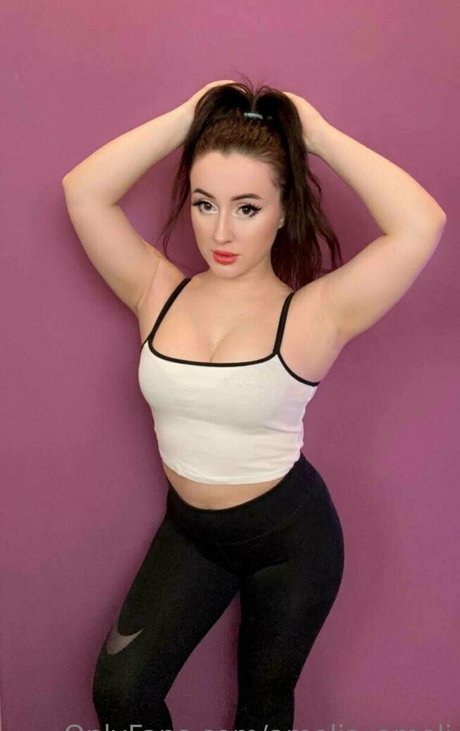 amelia ameli hd sexy foto