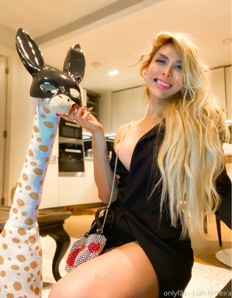 ebenholz-bdsm-onlyfans nacktheit heiße bilder