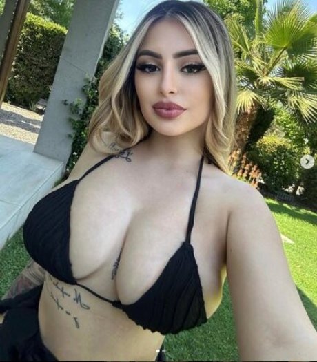 uxiathierry exklusive nacktheit bilder