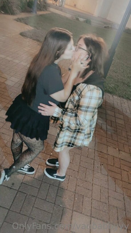 vanbabbyyy nacktheit heiße bild