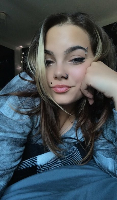 babycatsins hd nackte archiv