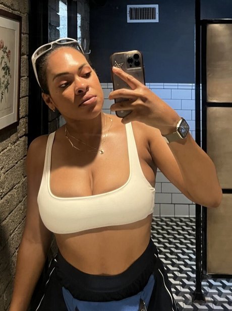 Camille Corbett perfekte pornographische galerie