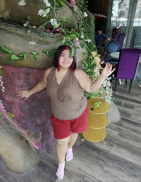 ameenachubbycutie erwachsene sexy fotos