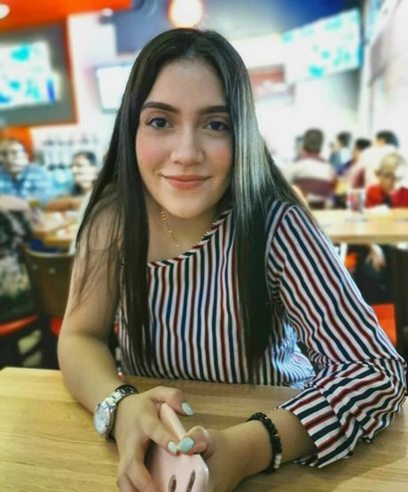 Valeria Alcala kostenlose erwachsene fotos