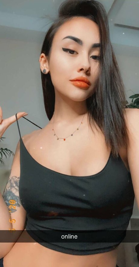 Lilpills erotische schöne bild