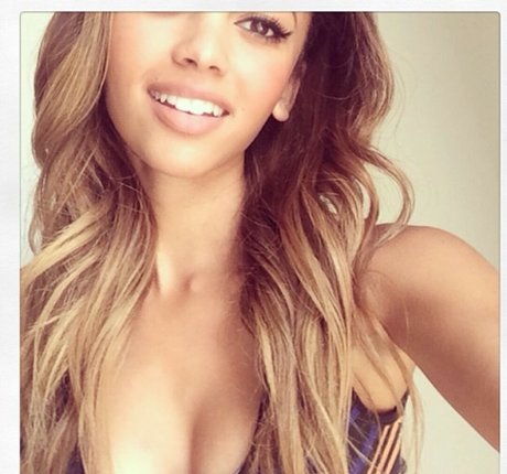 Vanessa Morgan hd nackten galerien