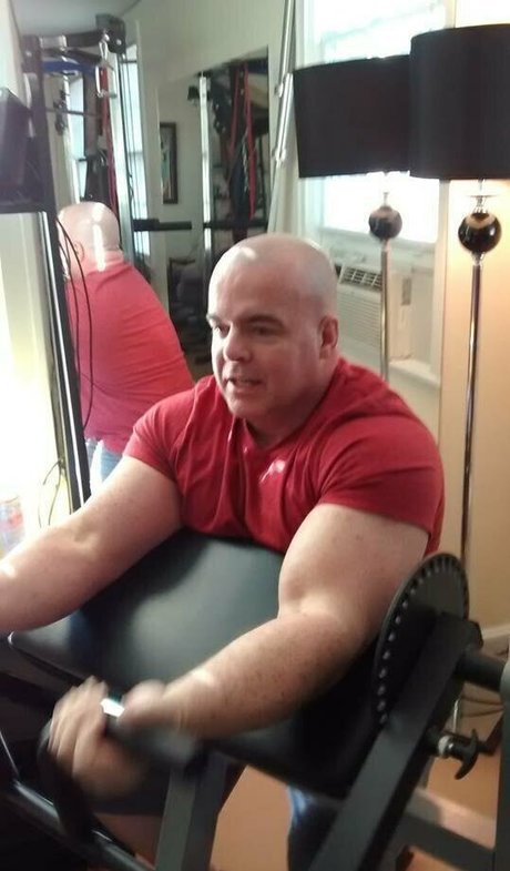 flexbigmuscle schöne hübsche archiv