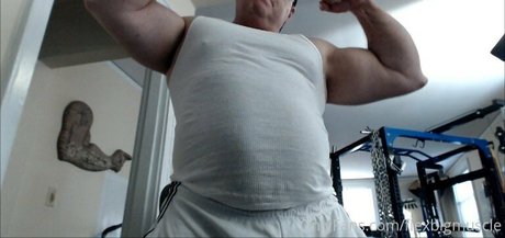 flexbigmuscle model schöne galerien