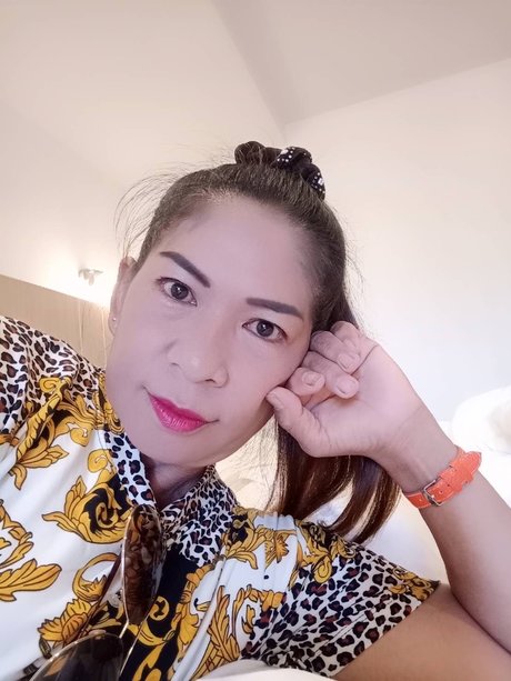 Nuan hübsche nette fotos