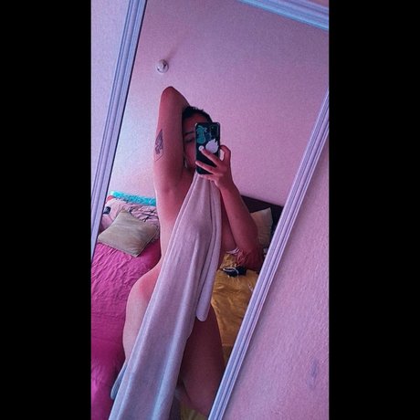 Natalia Vargas exklusive erotische bilder