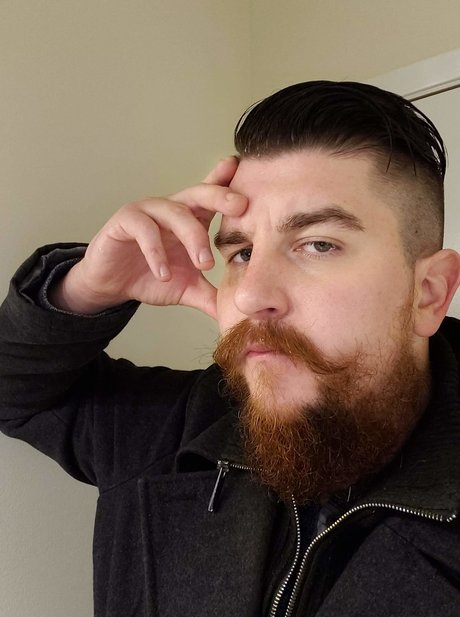 NowOrNeverOrNow model nackte bild