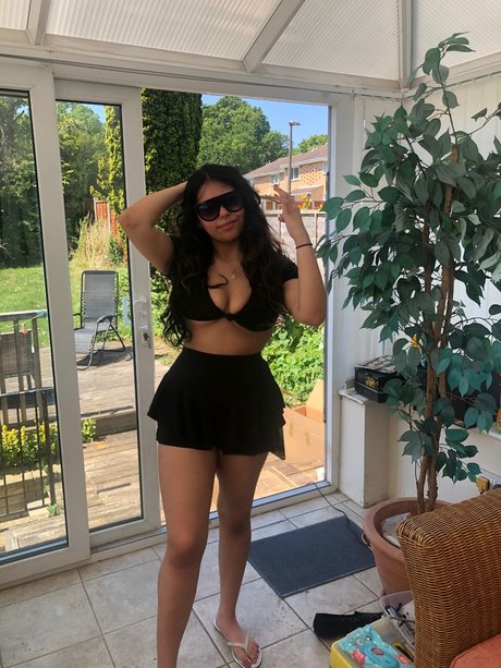 Amara Taz schöne nackten galerie