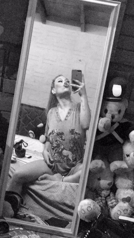 Ariam_ heiße akt galerien