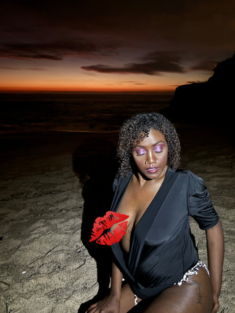 Ally Krystal_ schöne pornostar bild