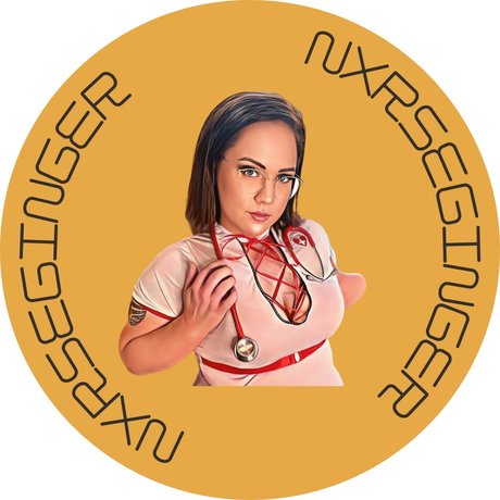 NxrseGinger model nacktheit bild