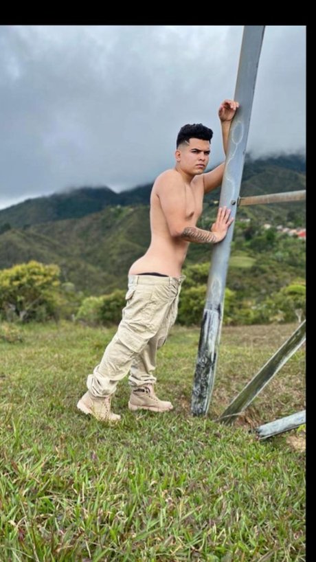 Alejandro Agudelo porno erwachsene galerien