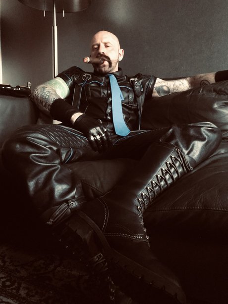 Aleks Buldocek freie porno bilder