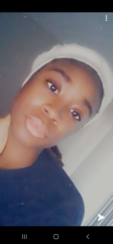 Abbie Dagrin hübsche nacktheit archiv