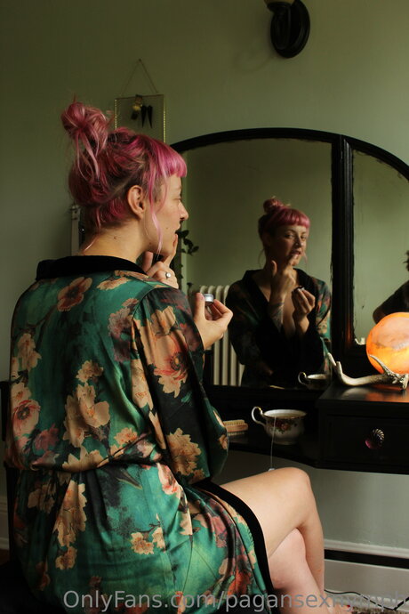 oma-muschi nur fans hd erwachsene bilder