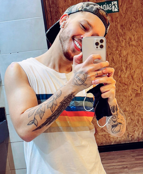 Renato Santana model freie foto