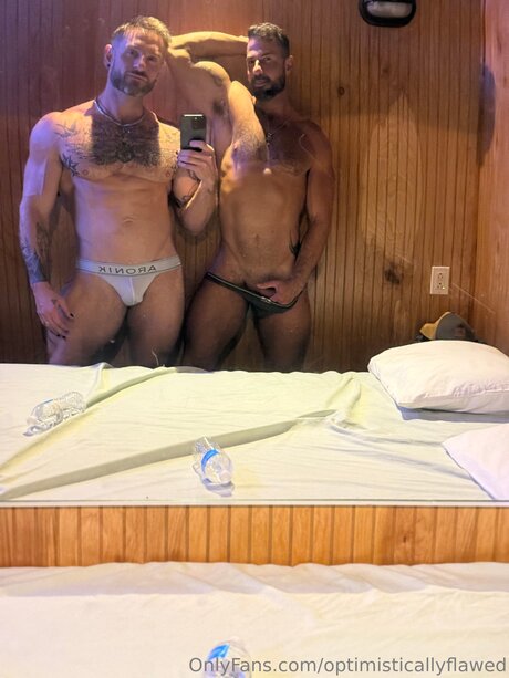 LeoBayne schauspielerin sexy bilder