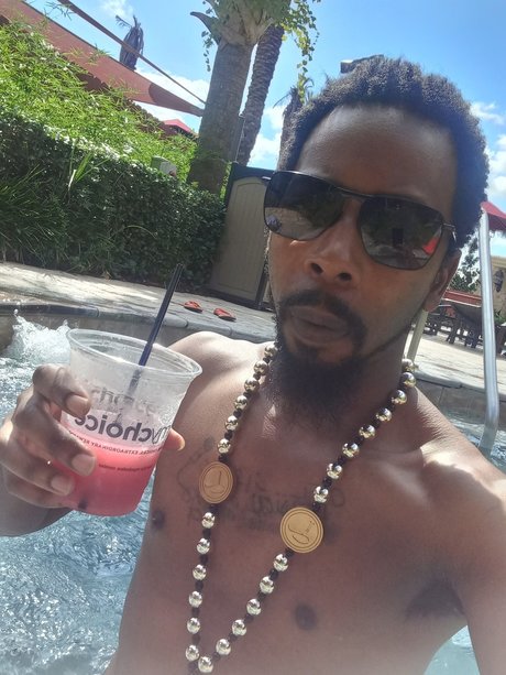 The Uno King_ nacktheit hübsche archiv