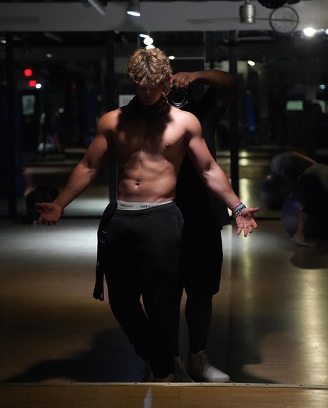 Ace Akers kunst nackt foto