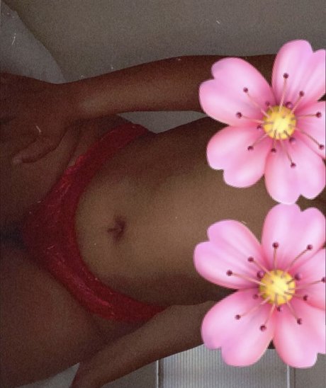 Asuka model nackt galerie