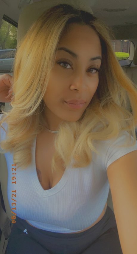 Cashley Banks nackt nette bilder