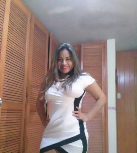 ALBA ANGUIANO perfekte bilder