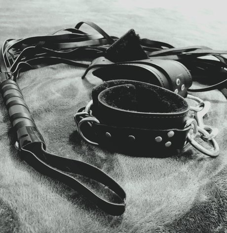 Penelope Rouge nackte archiv