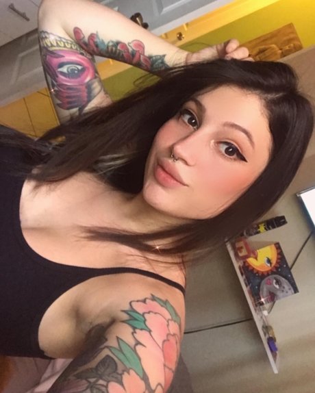 Daniela Valenciano erwachsene hd archiv