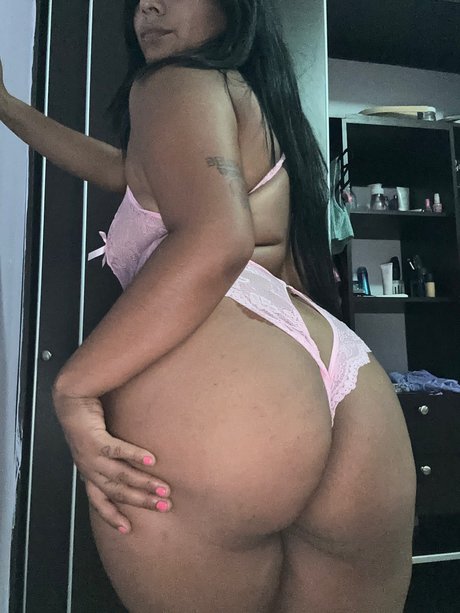 Coraline nackt top bild