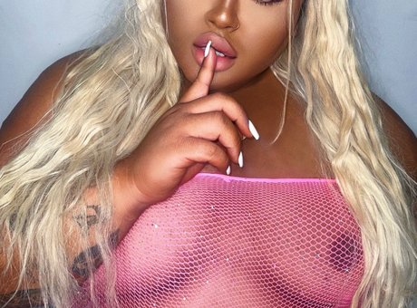 POUTYBOI_ hd heiße fotos