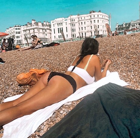 Poppy Mae erotische schöne bild