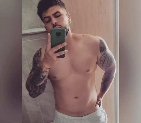 pool pornostar erwachsene bild