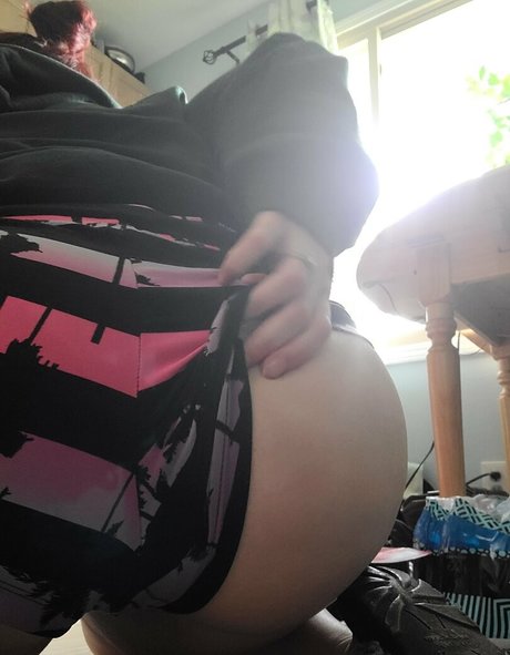 marriedmilfmallori erotische nackt bild