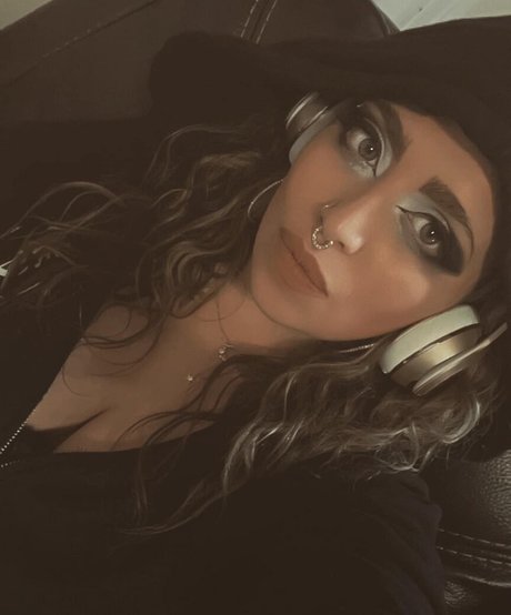 DaniLou perfekte hd bild