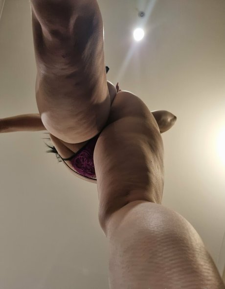 aussiegiantessfree kunst pornografische bilder