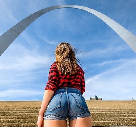 Sasha Emiri top pornografische galerien