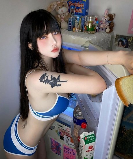 Naughty Rabbit sex foto