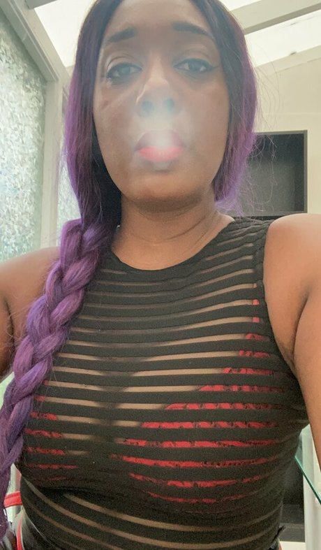 mslorraineldn erotische top foto