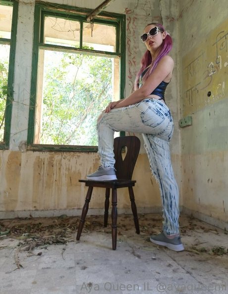 ayaqueenil kunst top bild