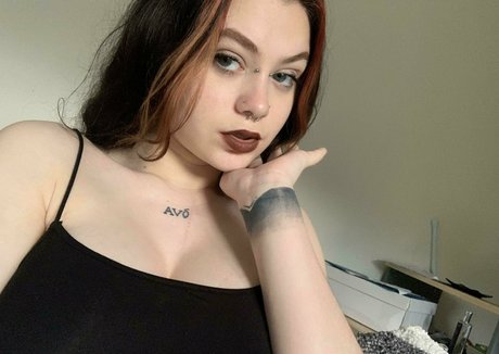 jeanneosk nette pornostar bild